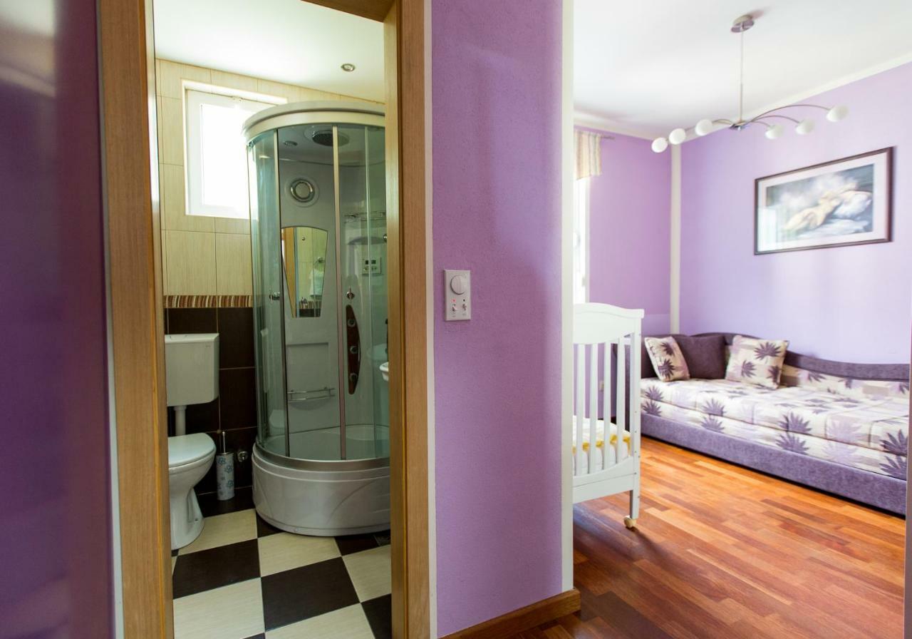 Apartment Green House Petrovac Bagian luar foto